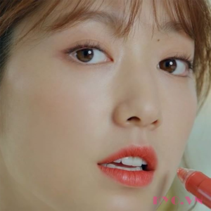 Son Bút Mamonde Creamy Tint Squeeze Lip 01 - Image 4