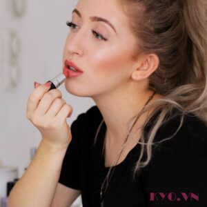 Son MAC Matte Màu Kinda Sexy - Cam Nude - Image 8