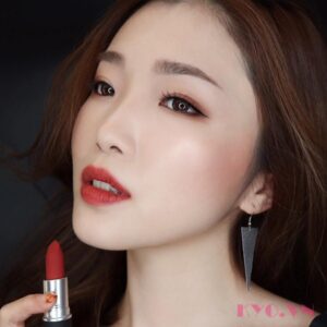 Son Mac Powder Kiss Màu Devoted to Chili 316 - Đỏ Đất - Image 7