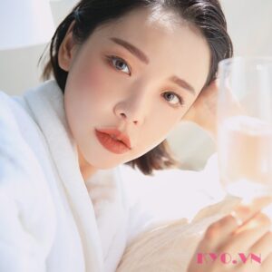 Son 3CE Slim Velvet Lip Color Simple Stay - Cam Nude - Image 4