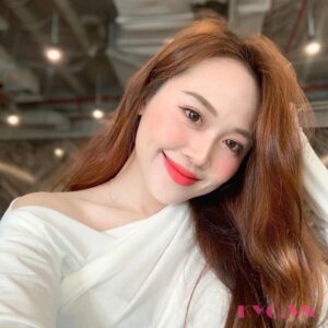Alternative view of Son MAC Powder Kiss Màu Mandarin O 308 - Hồng Cam đào