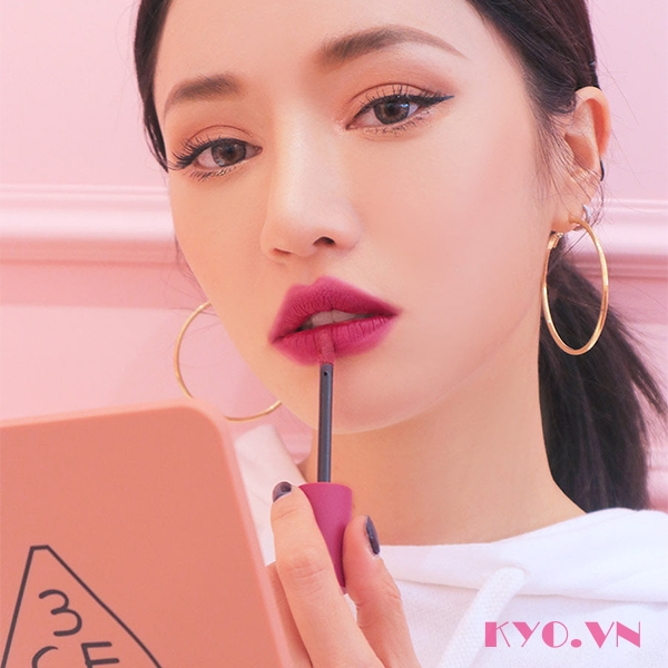 Son 3CE Soft Lip Lacquer Almost Mauve - Tím lạnh - Image 4