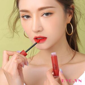 Son 3CE Soft Lip Lacquer Ordinary Red  - Đỏ ớt  - Image 3
