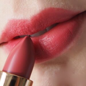 Son Charlotte Tilbury Matte Revolution màu Coachella coral - Hồng san hô - Image 3