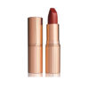 Charlotte-Tilbury-WALK-OF-SHAME