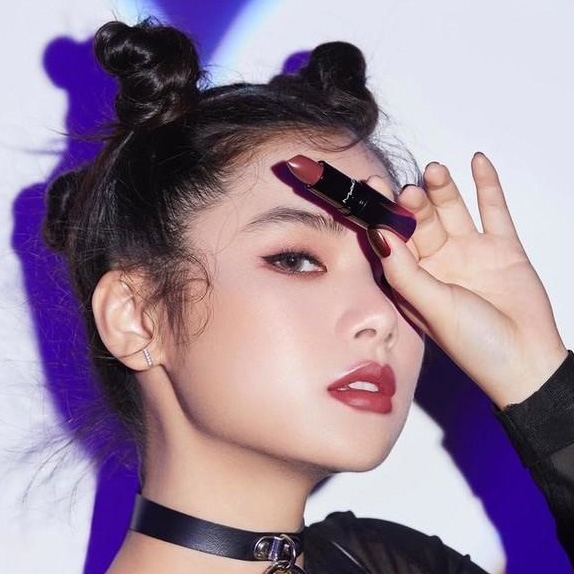 Son Mac Love Me 408 Bated Breath – Đỏ Mận - Image 6