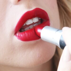 Son Mac Matte Mac Red – Đỏ Tươi - Image 5