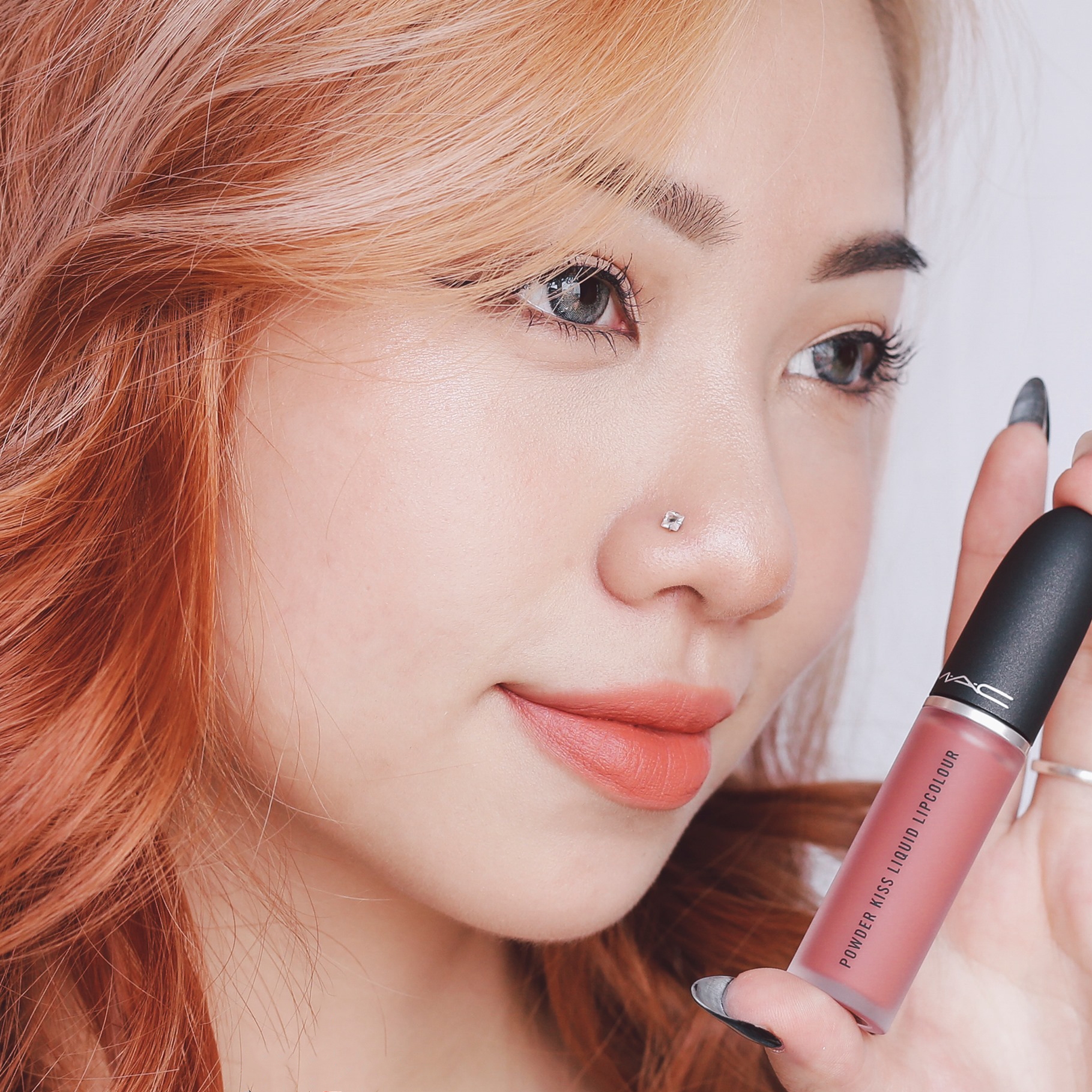 Son Kem Mac Powder Kiss Liquid Lipcolour Màu 989 Mull It Over - Cam Hồng Đất - Image 4