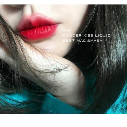 Son Kem Mac Powder Kiss Liquid Lipcolour Màu 987 M-A-C Smash - Đỏ Tươi - Image 2