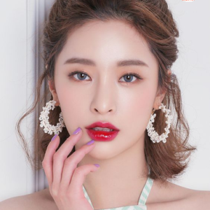 Son Kiko Powder Power Lipstick Scarlet Rose 11 (New) – Đỏ lạnh - Image 3
