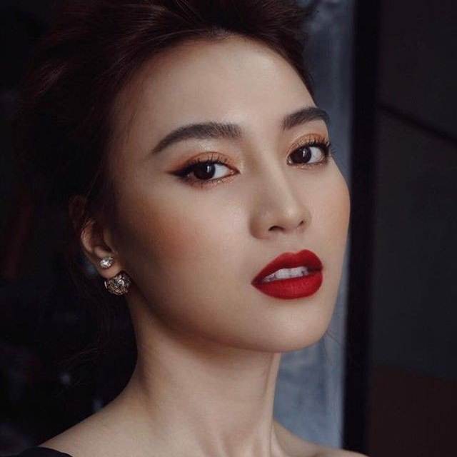 Son Kilian 130 DANGEROUS ROUGE – Đỏ Lạnh - Image 3