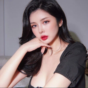 Son Kem Mac Ruby's Crew Powder Kiss Liquid Ruby Boo (Mới Nhất 2022) – Đỏ thuần - Image 3