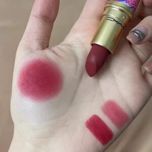 Son Mac Pure Powder Kiss Pure Luck - Đỏ Mận - Image 4