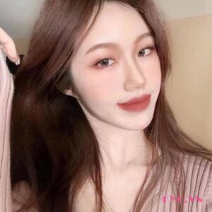 Son Kem Mac Powder Kiss Liquid Lipcolour 996 Date-Maker – Hồng Nude - Image 3