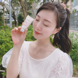 Kem Chống Nắng Clarins UV Plus 5P SPF 50 PA+++ Lavender 50ml - Bản Tím (New) - Image 8