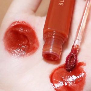 Son Tint Bóng Black Rouge Half N Half Water Glow HG04 Over Tension - Màu Đỏ Gạch - Image 6