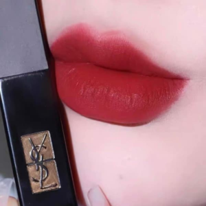 Son YSL The Slim Velvet Radical 308 Radical Chili- Màu Đỏ Đậm Chili - Image 3
