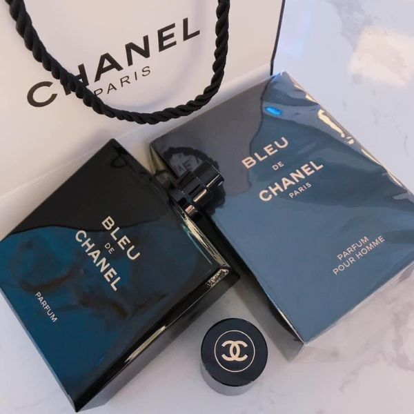 Nước Hoa Nam Chanel Bleu De Chanel Parfum Đơn giản và cố điển là những tính từ diễn tả về thiết kế của chai nước hoa Bleu De Chanel Parfum
