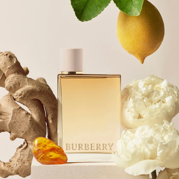 Nước Hoa Nữ Burberry Her London Dream EDP Mùi hương của Her London Dream là mùi hương dành cho những cô gái có tính cách phóng khoáng, sôi nổi với trái tim đầy lãng mạn.