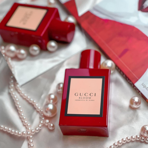 Nước Hoa Nữ Gucci Bloom Ambrosia Di Fiori EDP Intense Nước Hoa Nữ Gucci Bloom Ambrosia Di Fiori EDP Intense đại diện cho sự mạnh mẽ cùng những khát khao mãnh liệt của người phụ nữ phương Tây.