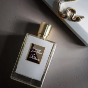 Nước Hoa Nữ Kilian Good Girl Gone Bad EDP Nước Hoa Nữ Kilian Good Girl Gone Bad EDP thật sự là một "cô gái" vừa thơ ngây, trong trắng, nhưng cũng không kém phần nổi loạn, quyến rũ.