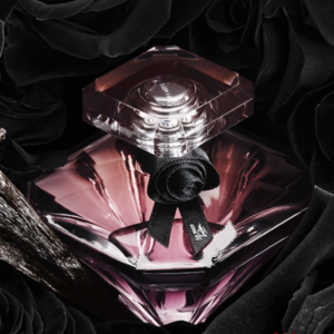 Nước Hoa Nữ Lancôme Trésor La Nuit EDP Ra mắt vào tháng 2 năm 2015, nước hoa nữ Lancôme Trésor La Nuit EDP được giới thiệu là một “cô nàng” điệu đà đầy hấp dẫn của BST Lancome Trésor nổi tiếng.