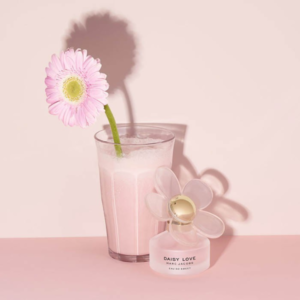 Nước Hoa Nữ Marc Jacobs Daisy Love Eau So Sweet EDT Daisy Love Eau So Sweet sở hữu mùi hương ngọt ngào và thanh mát đúng như tên gọi.