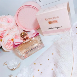 Nước Hoa Nữ Salvatore Ferragamo Signorina EDP Tiếp nối sự thành công của dòng nước hoa Signorina vào năm 2011, thương hiệu Salvatore Ferragamo (Ý) đã quyết định tung ra phiên bản Salvatore Ferragamo Signorina.