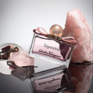 Nước Hoa Nữ Salvatore Ferragamo Signorina EDP Nước Hoa Nữ Salvatore Ferragamo Signorina EDP như đáng thức mọi giác quan của nàng thông qua những tầng hương được biến đổi vô cùng ấn tượng.
