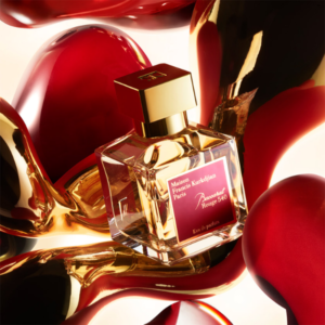 Nước Hoa Unisex Maison Francis Kurkdjian Baccarat Rouge 540 EDP (Trắng) Nước hoa cao cấp Maison Francis Kurkdjian Baccarat Rouge 540 tạo nên sự độc đáo với nhiều mùi hương kết hợp. Hương thơm lan tỏa, xộc thẳng vào cánh mũi chắc chắn sẽ khiến các bạn bừng tỉnh.