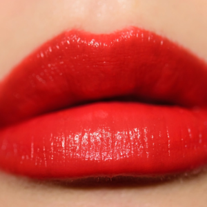 Son YSL Rouge Pur Couture Satin Radiance Lipstick 73 Rhythm Red - Màu Đỏ Tươi Ánh Cam - Image 6