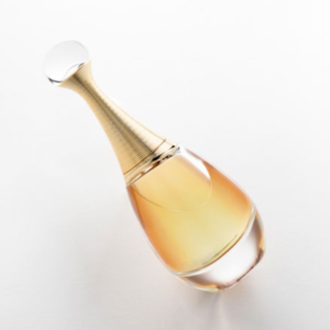 Nước Hoa Nữ Dior J’adore Absolu EDP Lấy cảm hứng từ vẻ đẹp hoàng gia, sang trọng trong phong cách thiết kế Hy Lạp cổ đại, nước hoa nữ cao cấp Dior J’adore Absolu mang đến cảm giác thanh lịch, quý phái trong từng chi tiết nhỏ. 