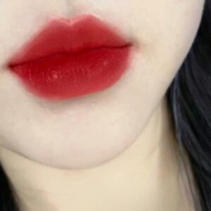 Son Tom Ford Extrême Badass Lip Color 01 Scarlet Shock - Màu Đỏ Tươi - Image 6