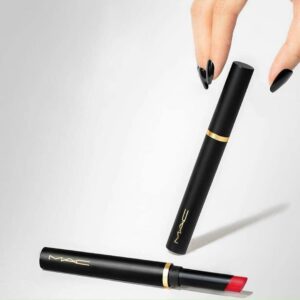 Son MAC Powder Kiss Velvet Blur Slim 875 Devoted To Danger - Màu Đỏ Cam - Image 6
