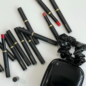 Son MAC Powder Kiss Velvet Blur Slim 886 Marrakesh Mere - Màu Đỏ Nâu - Image 10