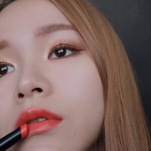 Son MAC Powder Kiss Velvet Blur Slim 896 Hot Paprika - Màu Cam Hồng - Image 9