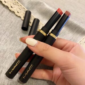 Son MAC Powder Kiss Velvet Blur Slim 892 Over The Taupe - Màu Nâu Tây - Image 8