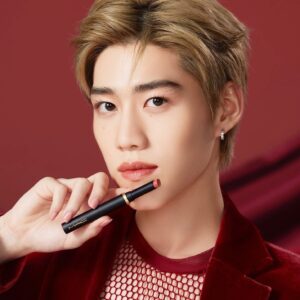 Son MAC Powder Kiss Velvet Blur Slim 894 Gingerella - Màu Cam Đào - Image 7
