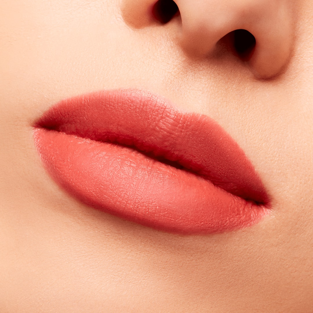 Son MAC Powder Kiss Velvet Blur Slim 894 Gingerella - Màu Cam Đào - Image 2
