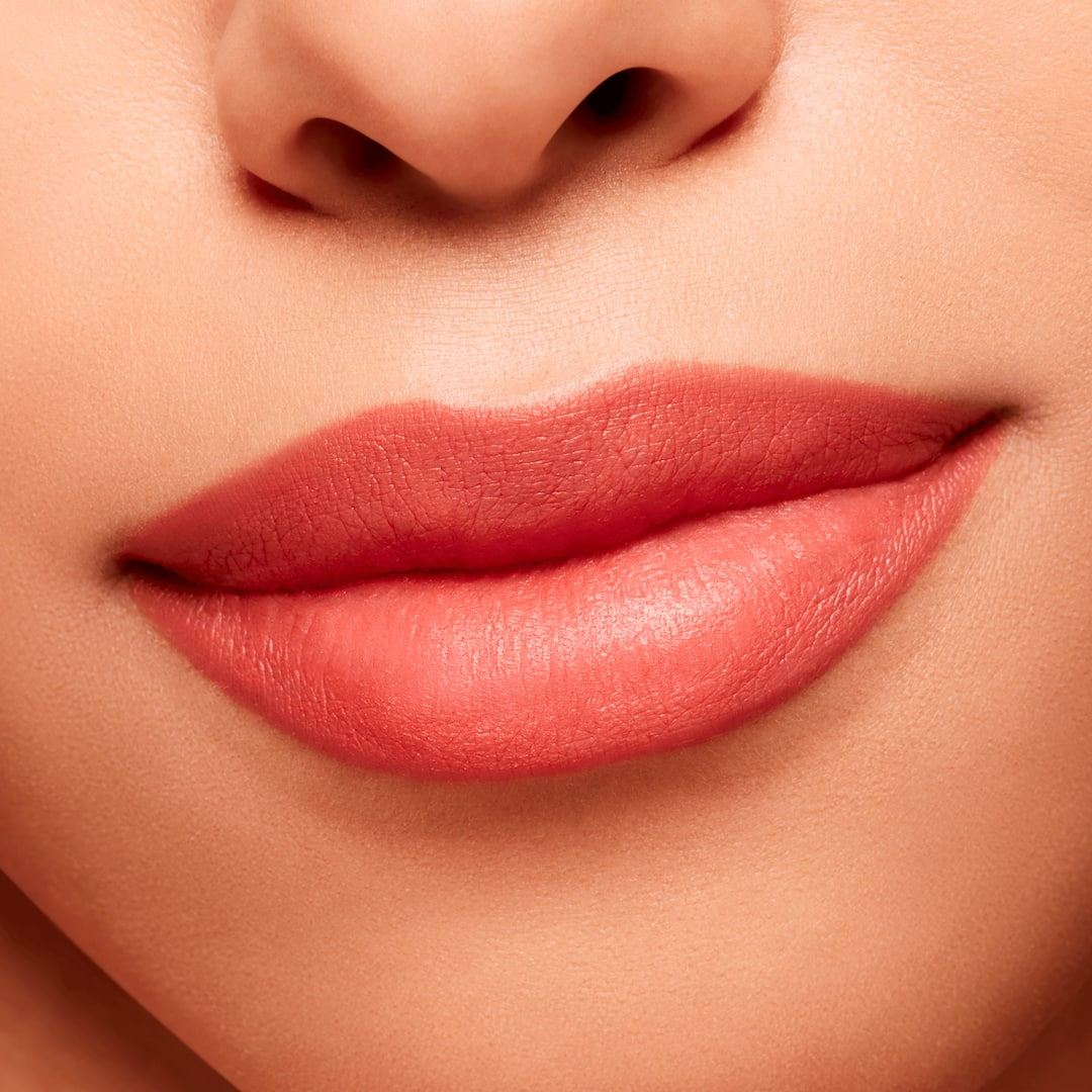 Son MAC Powder Kiss Velvet Blur Slim 894 Gingerella - Màu Cam Đào - Image 6
