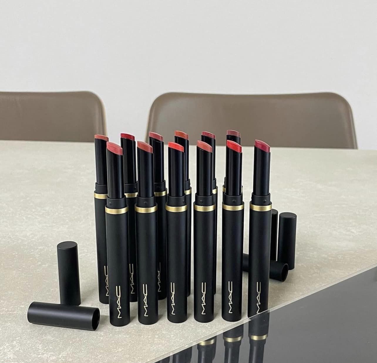 Son MAC Powder Kiss Velvet Blur Slim 894 Gingerella - Màu Cam Đào - Image 5