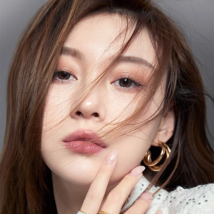 Son Tom Ford Lip Color Satin Matte 94 Plus One - Màu Hồng Đất (New) - Image 5