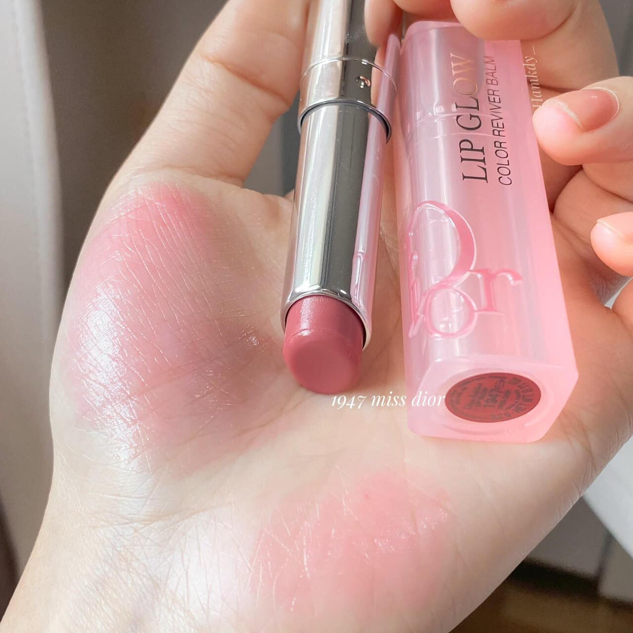 Son Dưỡng Dior Addict Lip Glow 1947 Miss Dior - Màu Hồng Phấn - Image 5