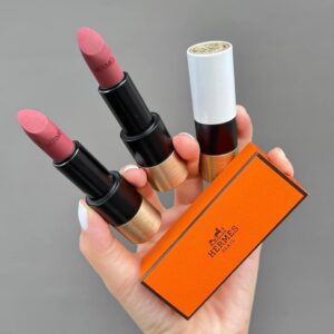 Son Rouge Hermès Matte Lipstick 85 Rouge H – Màu Đỏ Rượu - Image 5