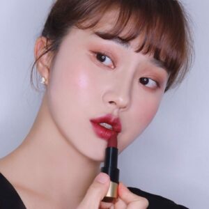 Son Rouge Hermès Matte Lipstick 85 Rouge H – Màu Đỏ Rượu - Image 4