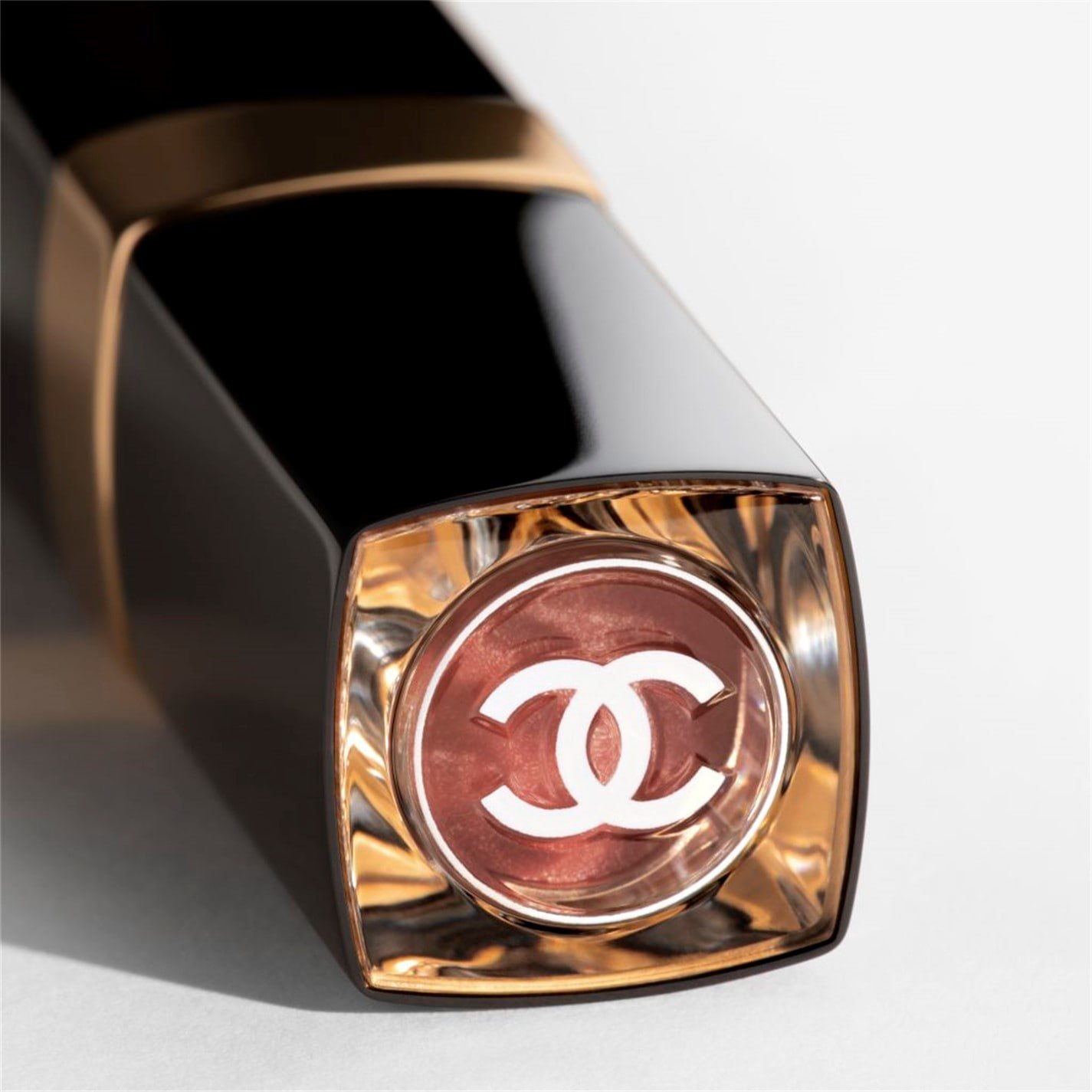 Son Chanel Rouge Coco Flash Hydrating Vibrant Shine Lip Colour 56 Moment - Màu Trà Sữa - Image 6
