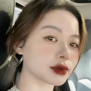 Son Chanel Rouge Allure Velvet 61 Intuitive - Màu Đỏ Đất - Image 4