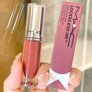 Son Kem MAC Locked Kiss Ink 24HR Lipcolour 76 Blushing – Màu Hồng Hoa - Image 6