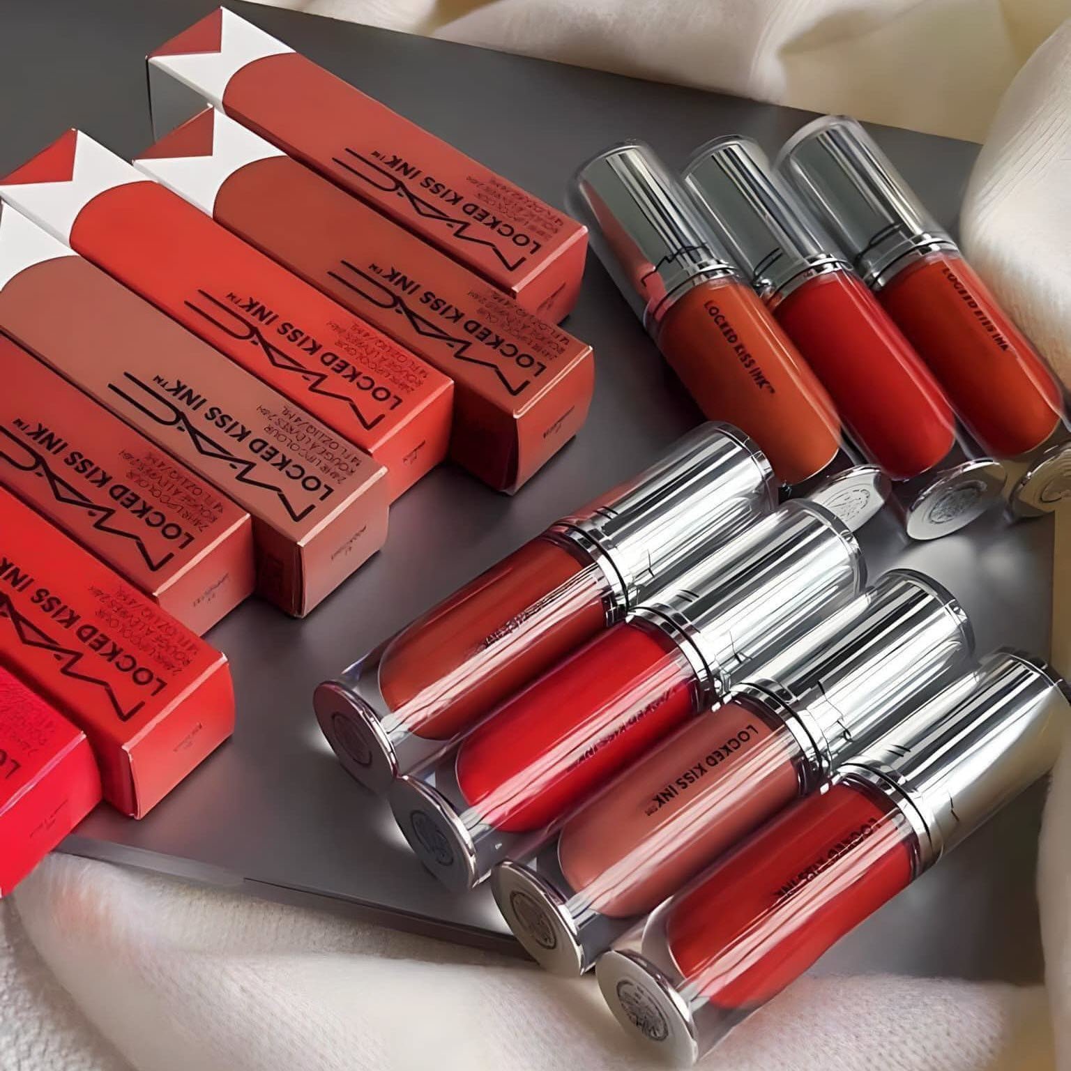 Son Kem MAC Locked Kiss Ink 24HR Lipcolour 99 Extra Chili – Màu Đỏ Gạch - Image 7