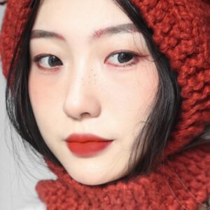 Son MAC Locked Kiss 24HR Lipstick 95 Vicious - Màu Đỏ Cam Gạch - Image 4
